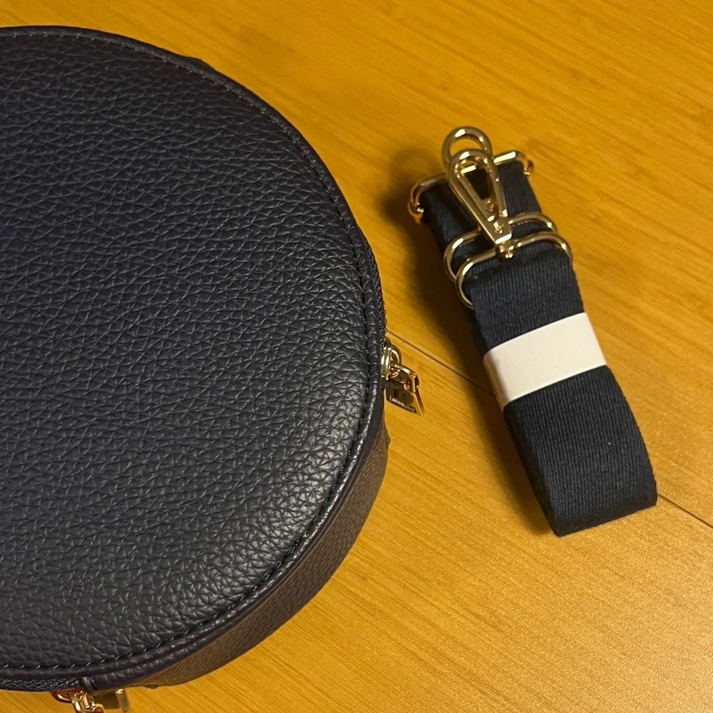 NWT Navy Blue Round Crossbody Bag - Picture 6 of 11